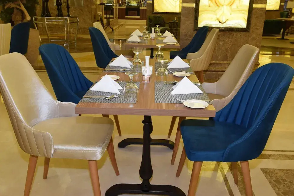 Salsabil Hotel by Warwick  Al Corniche