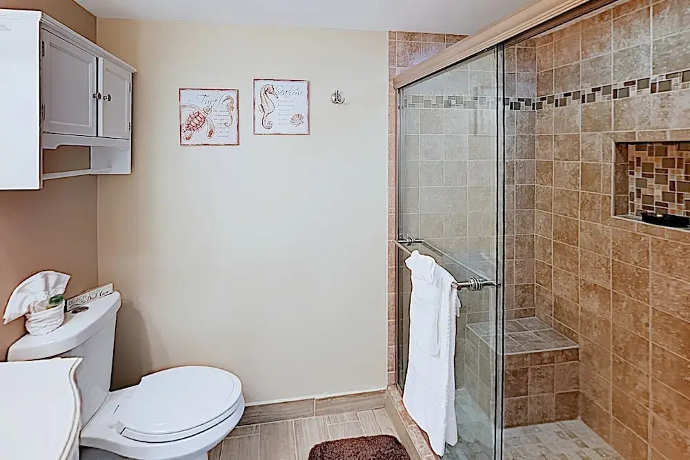 Updated Shorefront W/ Pool - Walk To Waves! 2 Bedroom Condo