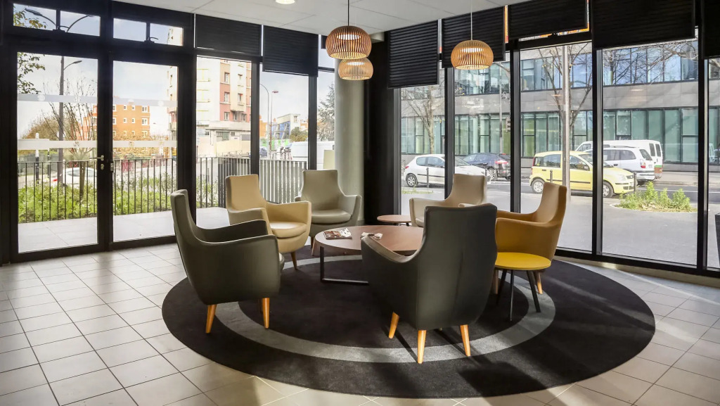 B&B HOTEL Paris Porte des Lilas