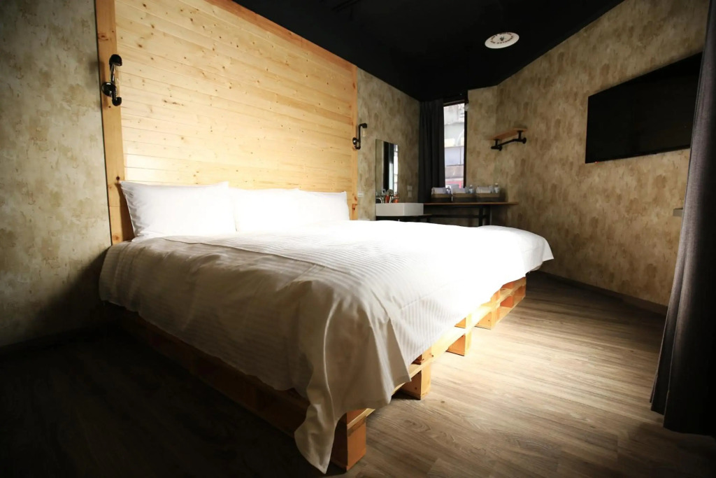 NYS Loft Hotel