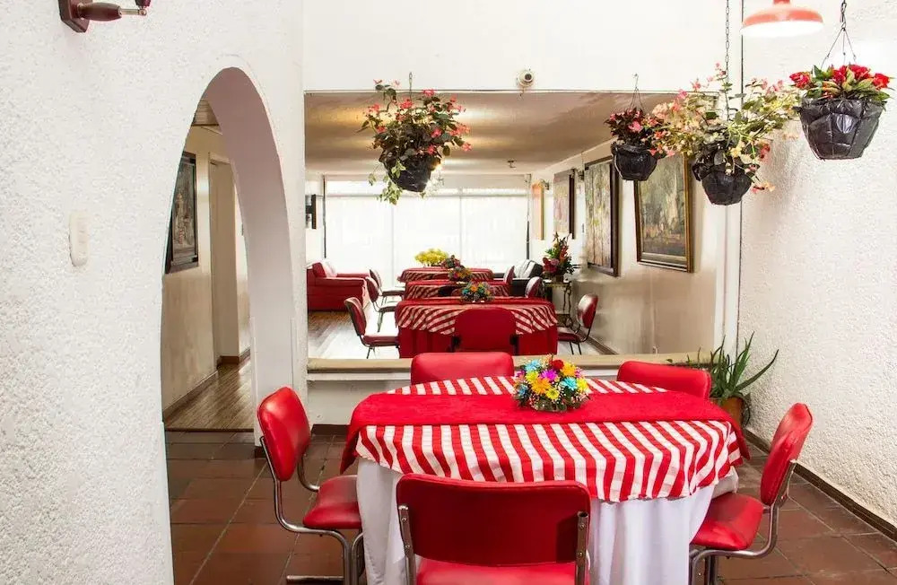 CM House - Hotel Moreno