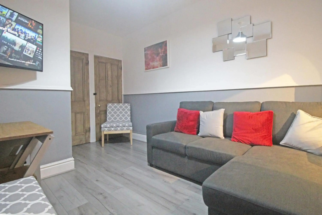 Panton Road - Modern Classic Terrace - Sleeps 12