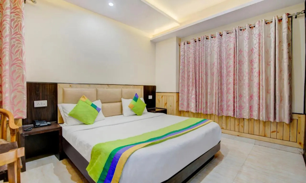Itsy Hotels Avantika With Forest View