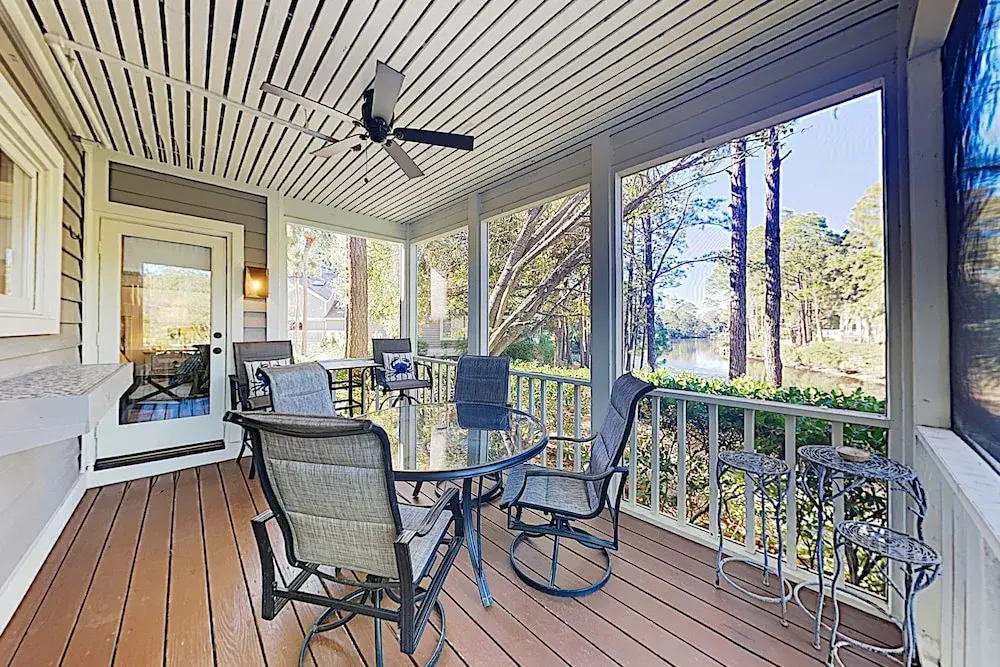 Polished Huntington Villa w/ Pool & Hot Tubs villa