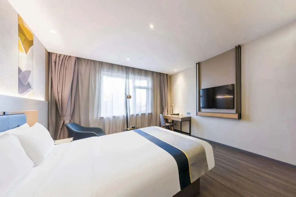 Homeinn Selected Hotel (Changyi Jiaotong Street Zhongbai Building)