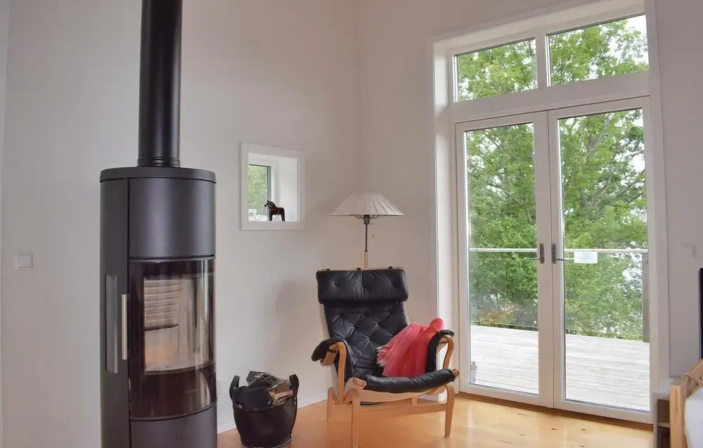 Cozy Home In Vetlanda With Wifi