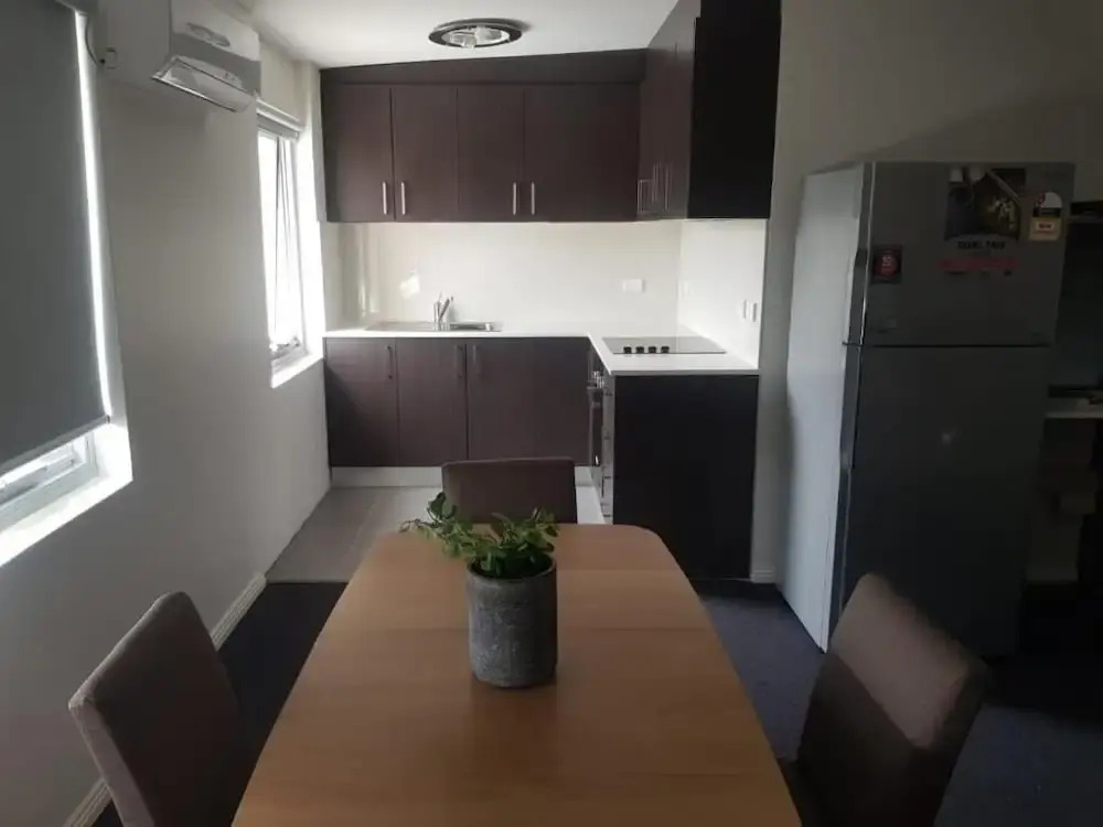 Carlton Suites