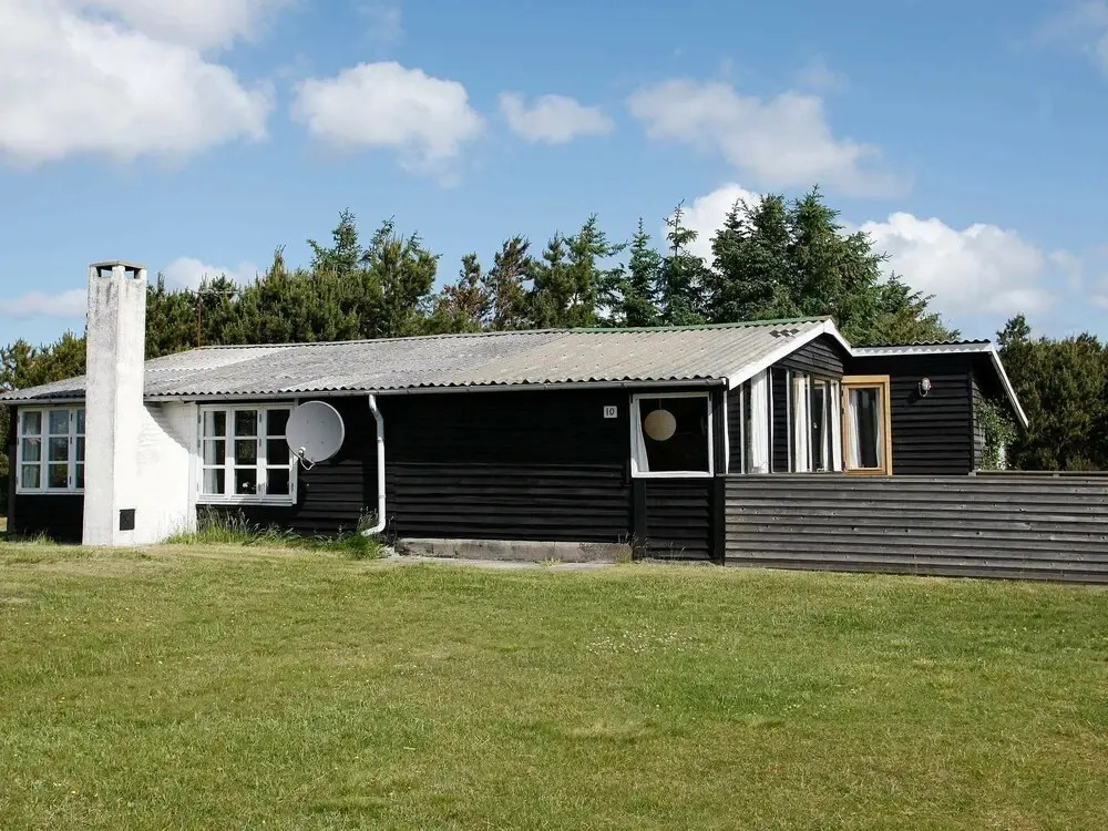 Tranquil Holiday Home With Naturalistic Views in Logstor