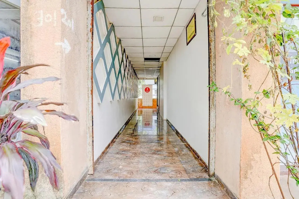 FabHotel Divine Residency