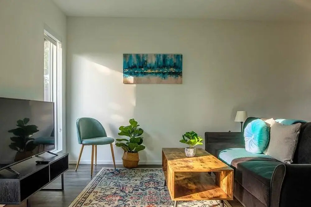 FRONTDESK Fairfax Flats West End Nashville
