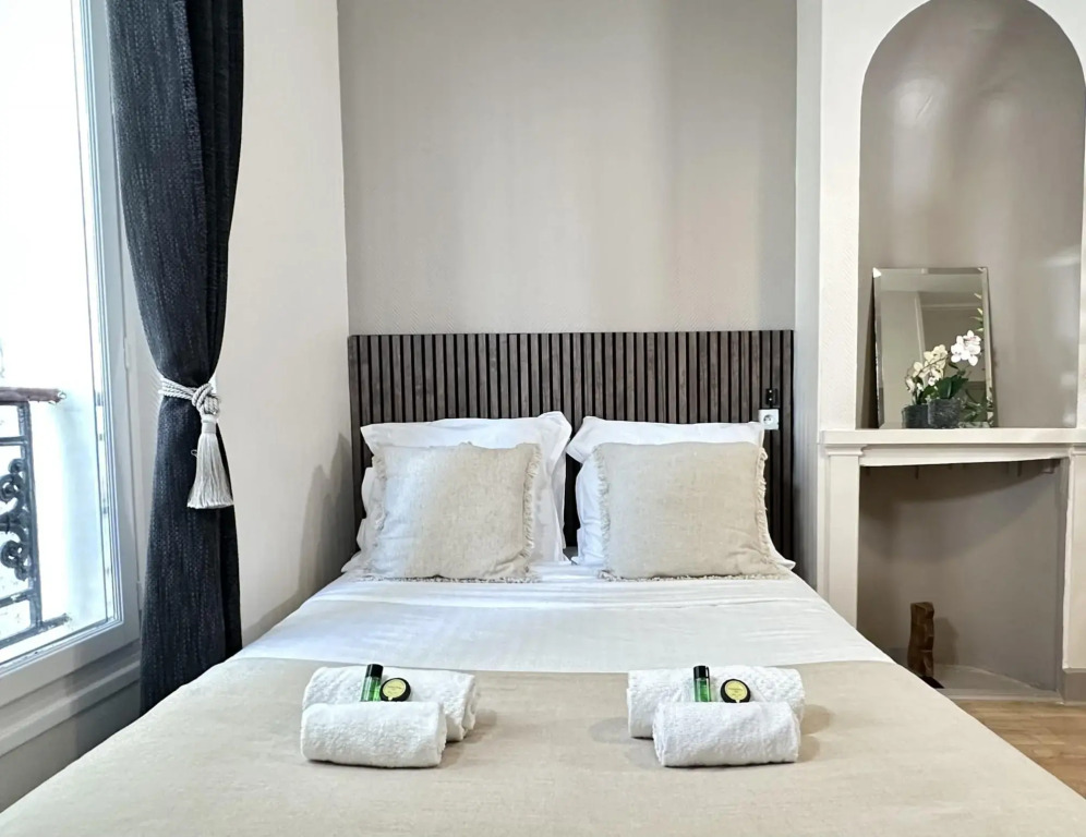 5494B  - Appartement familial - Batignolles