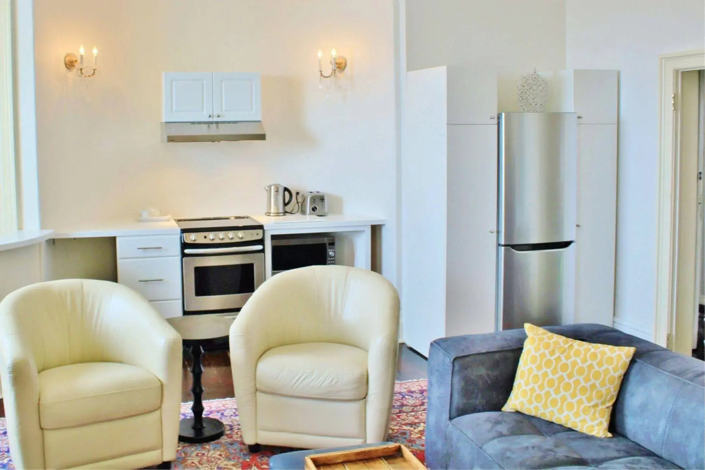 All Suites Whitney Manor