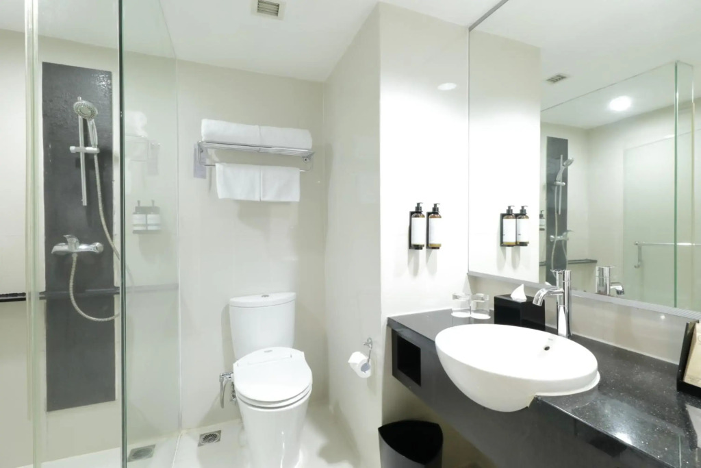 E Hotel Higashi Shinjuku