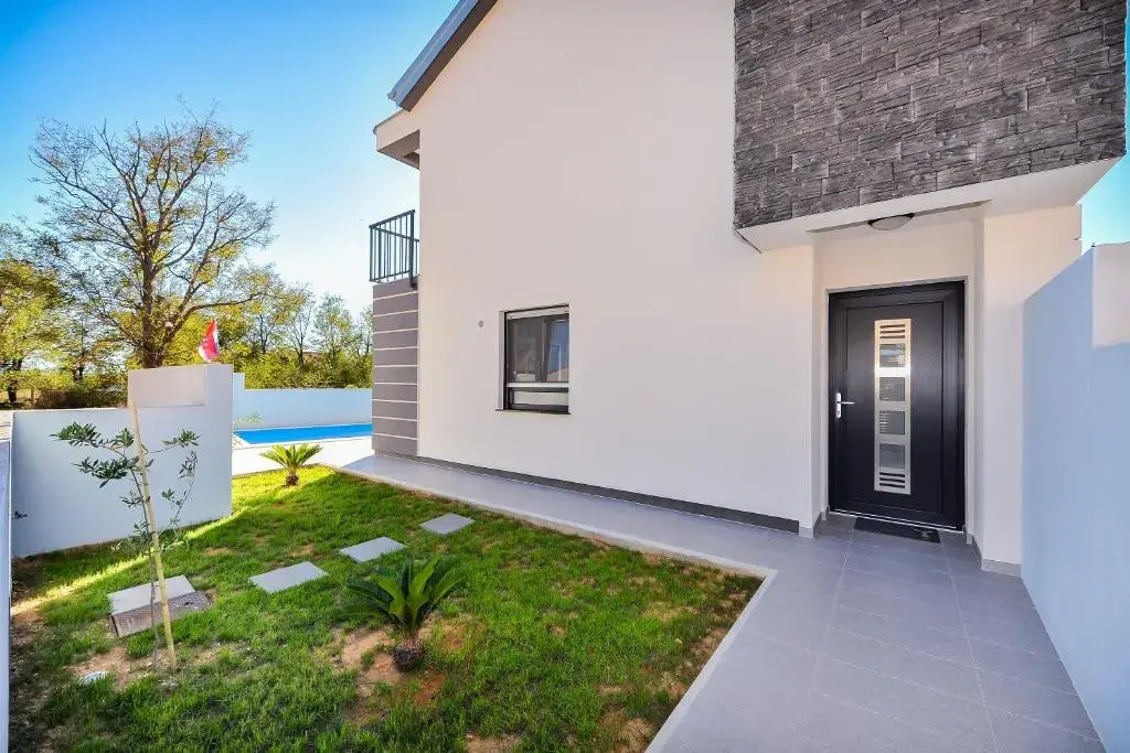 Villa Lily