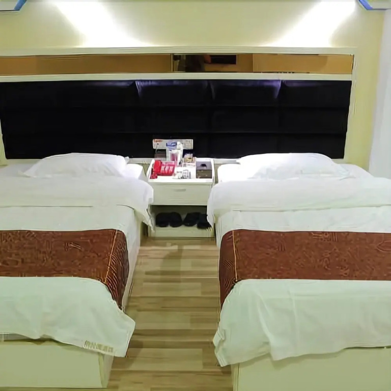 Plato Hotel