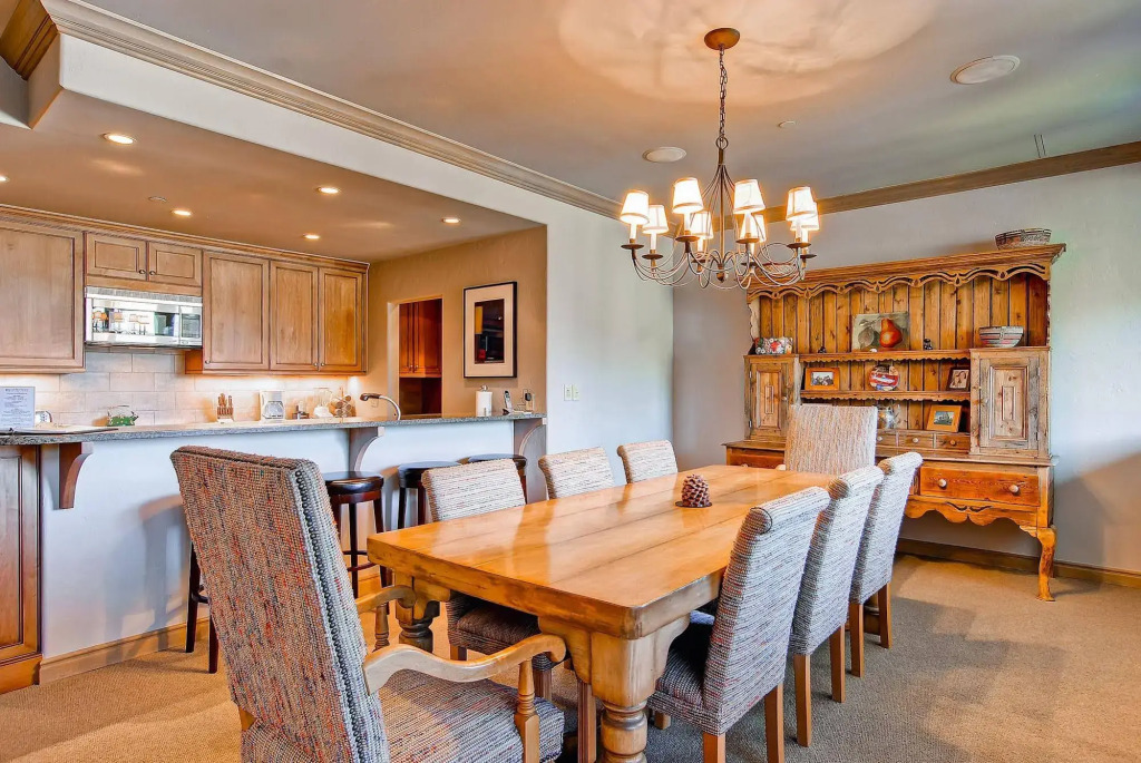 Highlands Slopeside by East West Hospitality