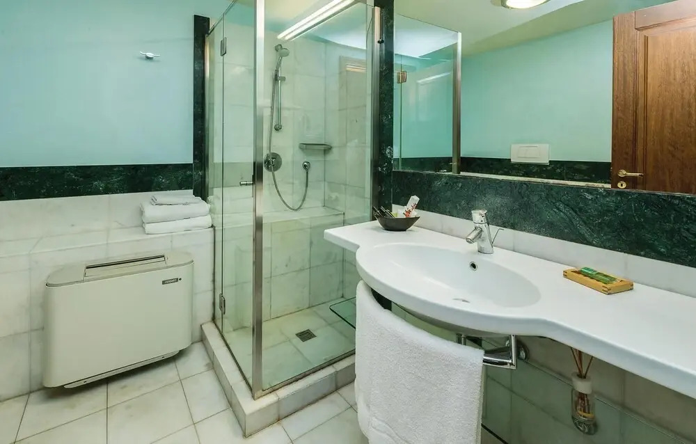 Beautiful Home in Lecce LE With Wifi and 2 Bedrooms