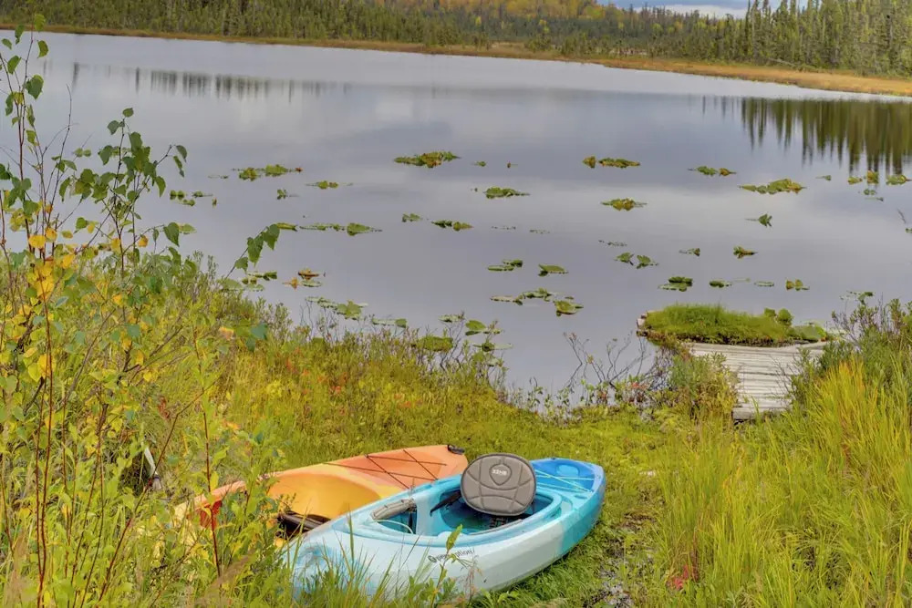 Ultimate Alaskan Retreat: Lakefront Soldotna Cabin