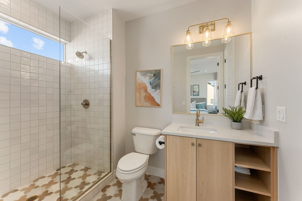 Sunset Pearl At Desert Color 8 Bedroom Townhouse