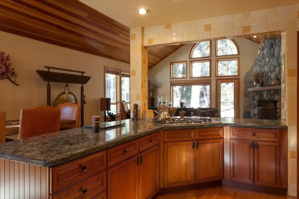 Pine View Lodge by Tahoe Mountain Properties