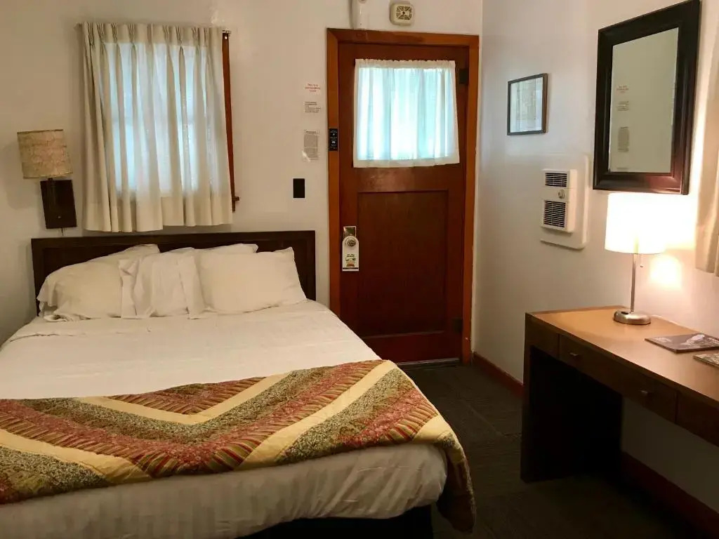 Chalet Motel