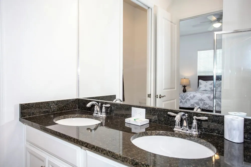 Festival Resort 5 Bd Home w/ Screened Pool Close to Disney 174