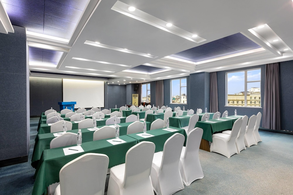 Days Inn By Wyndham Kunming Changshui Airport