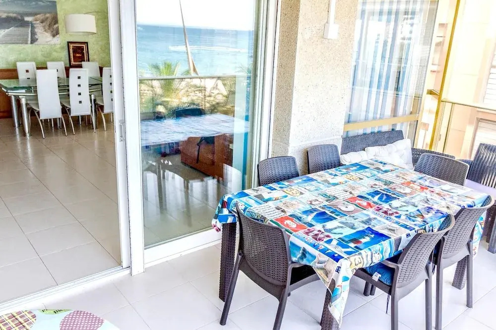 Apartment With 2 Bedrooms in Salou, With Wonderful sea View and Wifi -
