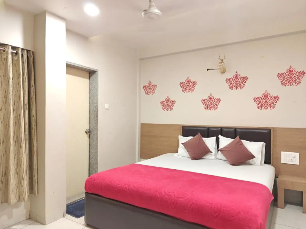 Central Inn, Kolhapur