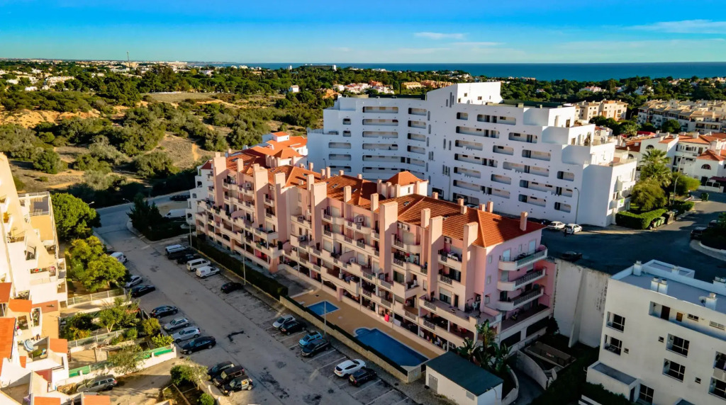 Apartamento Sol Nascente by Portucasa