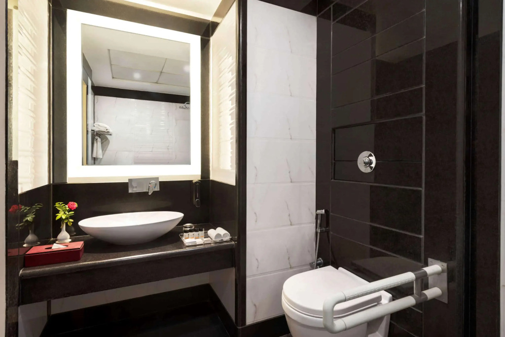 Ramada by Wyndham Varanasi Katesar
