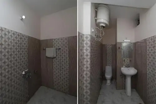 OYO 18469 Hotel Hmvr