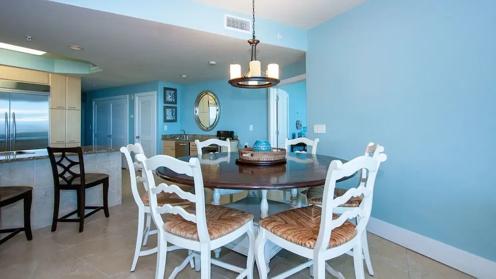 Poolside Condo With Bay Views - Unit Crc0309