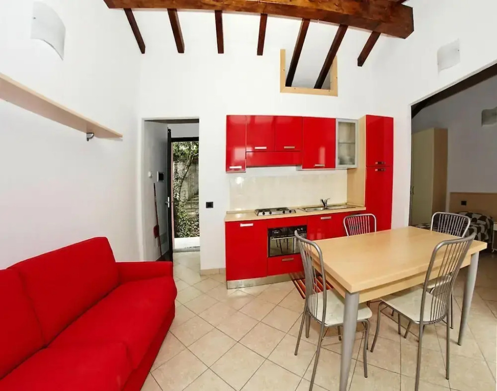 Elegant Castellaro Apartment With Pool