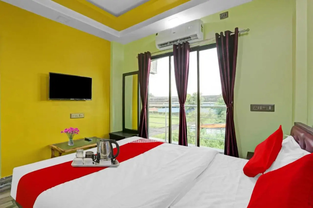 OYO 700169 Om Sai Ram Residency