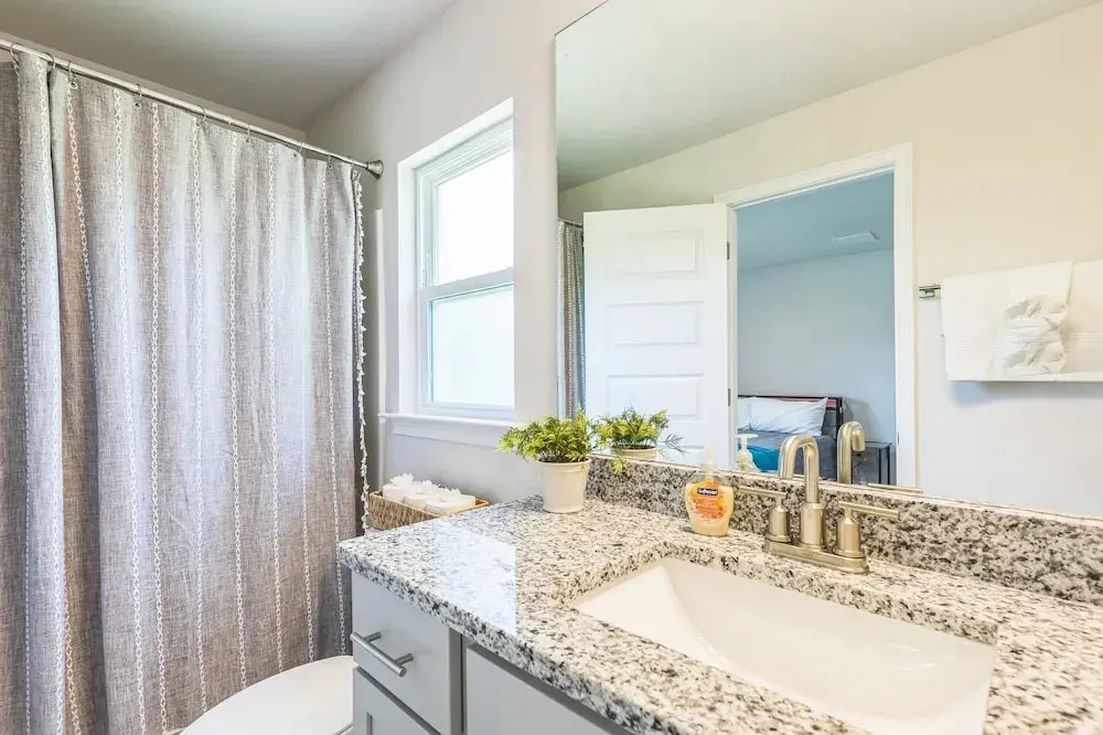 New Poolside Home in South Gulf Cove! Beaches Boca Grande, Manasota, Siesta Key & Venice