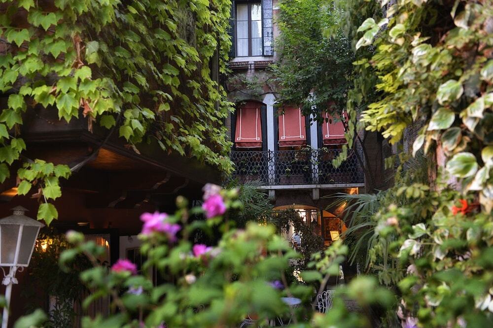 Hotel Flora, Venice Image 23