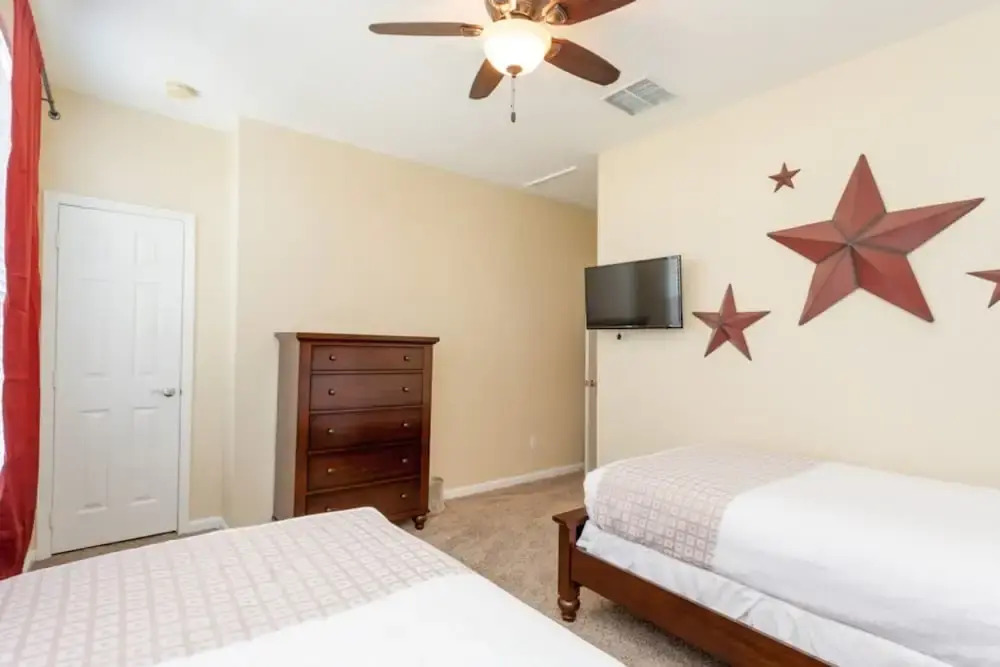 Vista Cay - 8001 Coolbreeze Dr #118