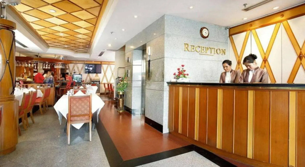 Majestic Suites Hotel