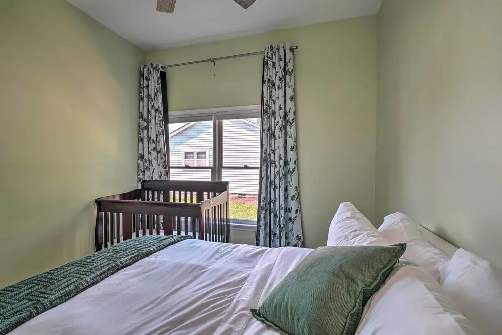Bright Durham Home w/ Fully Furnished Deck!