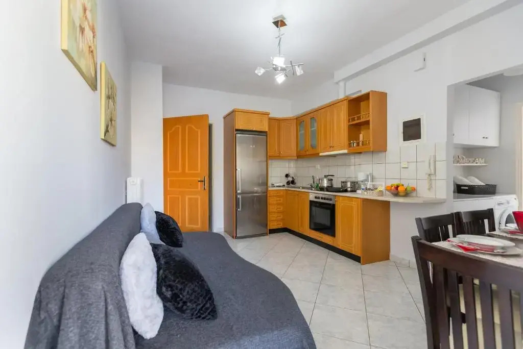 Liros House
