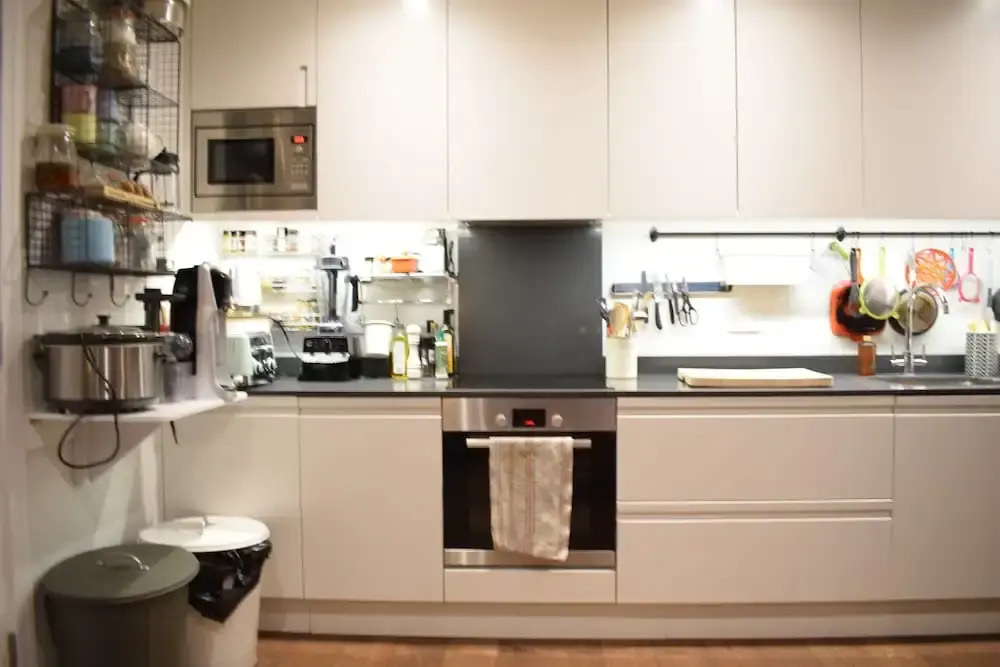 Contemporary 1 Bedroom Flat With Balcony in Hackney
