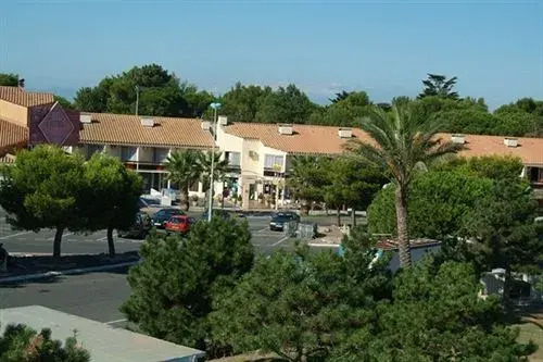 Hôtel du Port