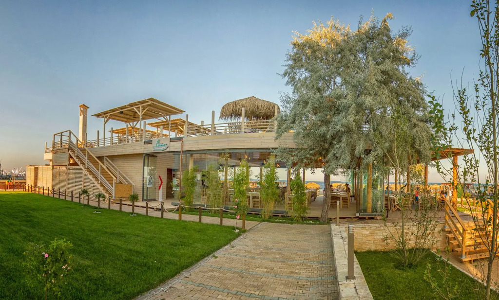 Blue Beach Studios