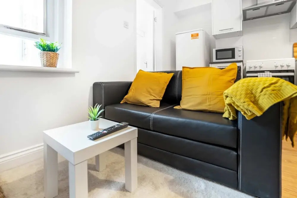 2 Bed-ground Floor-free Parking