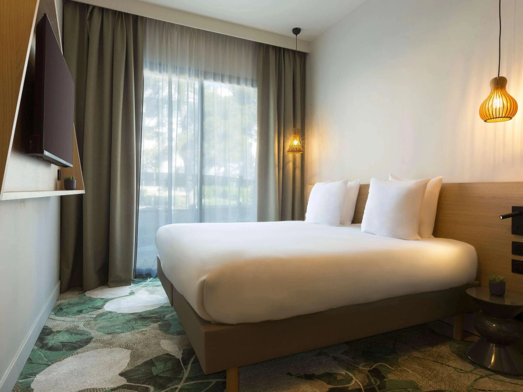 Mercure Nîmes Centre Arènes