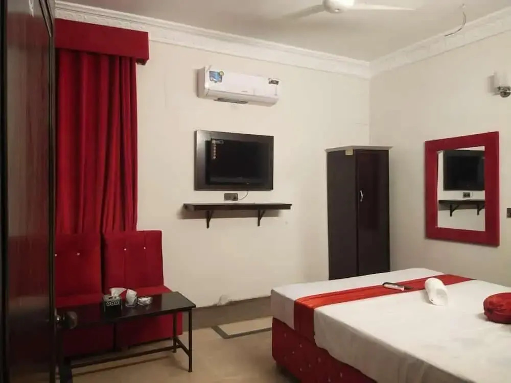 Hotel Royal Grand