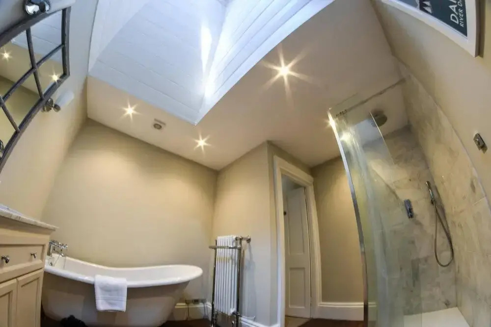 Amazing river view house sleeps 8