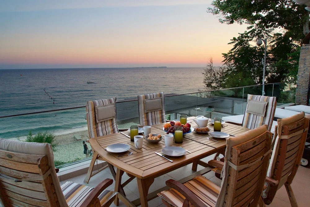 Infinity Beach House