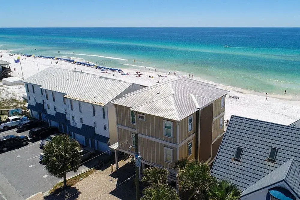 Las Olas by Five Star Properties